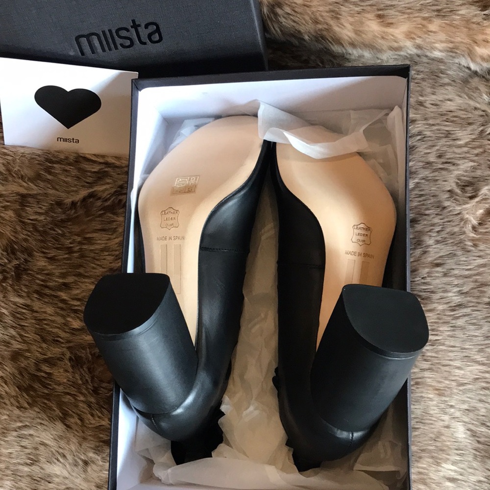 🆕NIB Italian leather Miista velvet lace up pumps - Picture 8 of 8